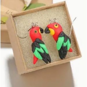 Darling 3D parrot earrings